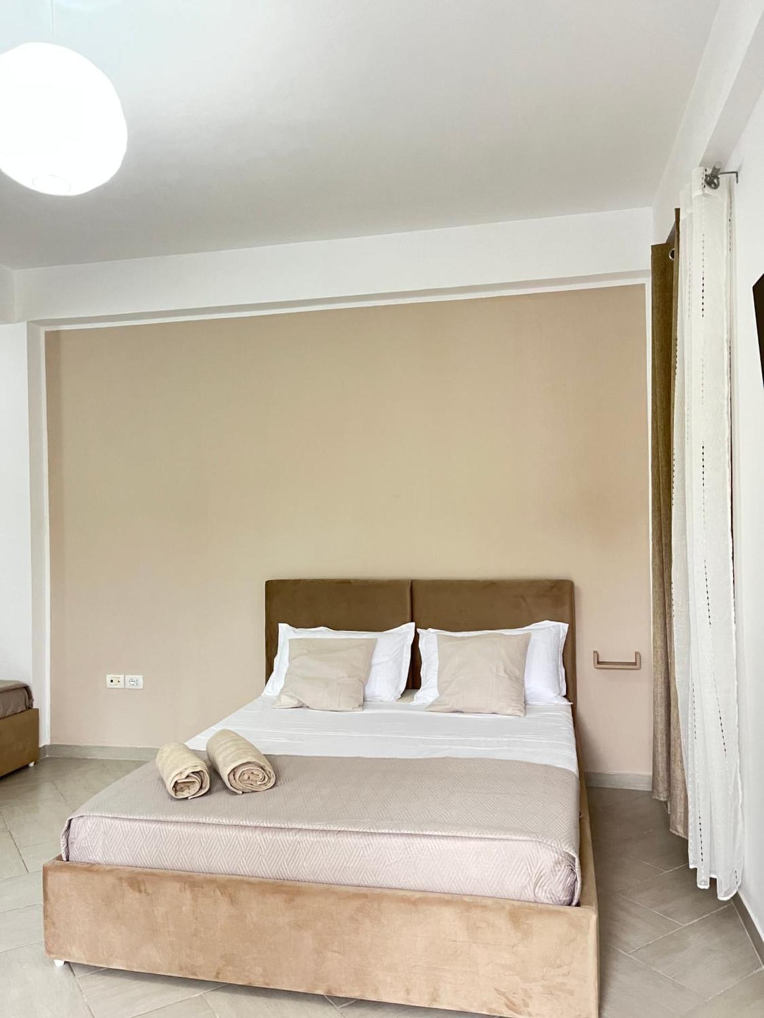 Blossom Apartments Vlore Exterior photo
